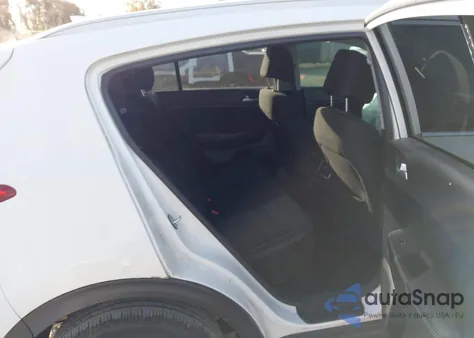 2017 Kia Sportage Lx z USA, uszkodzony, nr VIN KNDPM3AC5H7042650